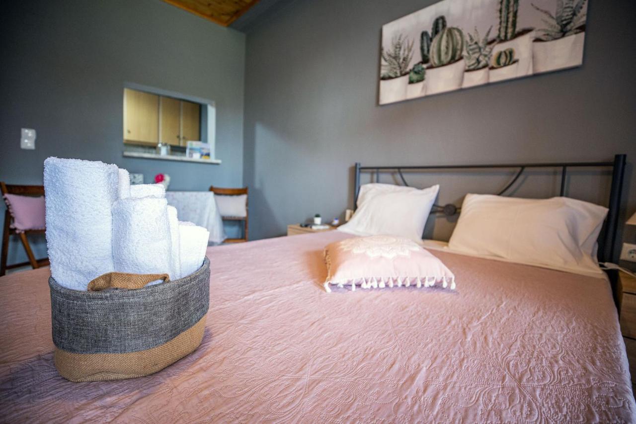 Rose Garden Apartments Mytikas  Luaran gambar