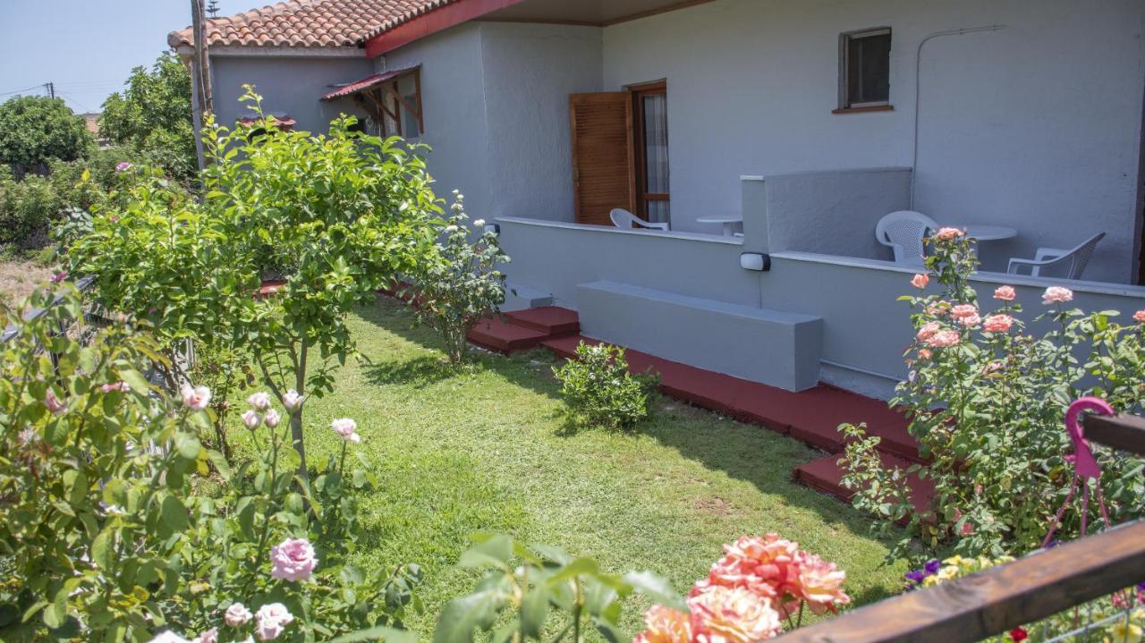 Rose Garden Apartments Mytikas  Luaran gambar